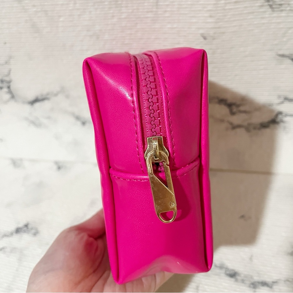 YSL Beauty Pink Heart Necklace & Pouch (Pendant is the Zipper Pull) - Picture 14 of 17